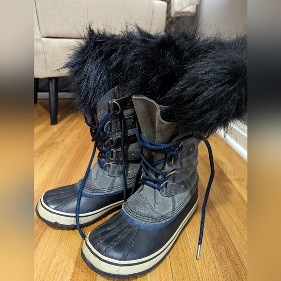 Sorel Joan of Arctic Winter Boot - Picture 3 of 4